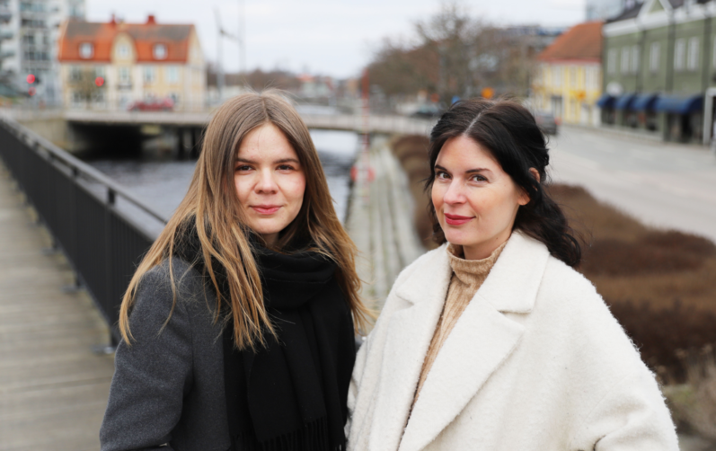Skuldrådgivarna i Karlshamns kommun, Rebecka Svensson och Amelia Lilja.