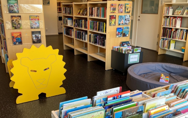 Interiör från Svängsta bibliotek